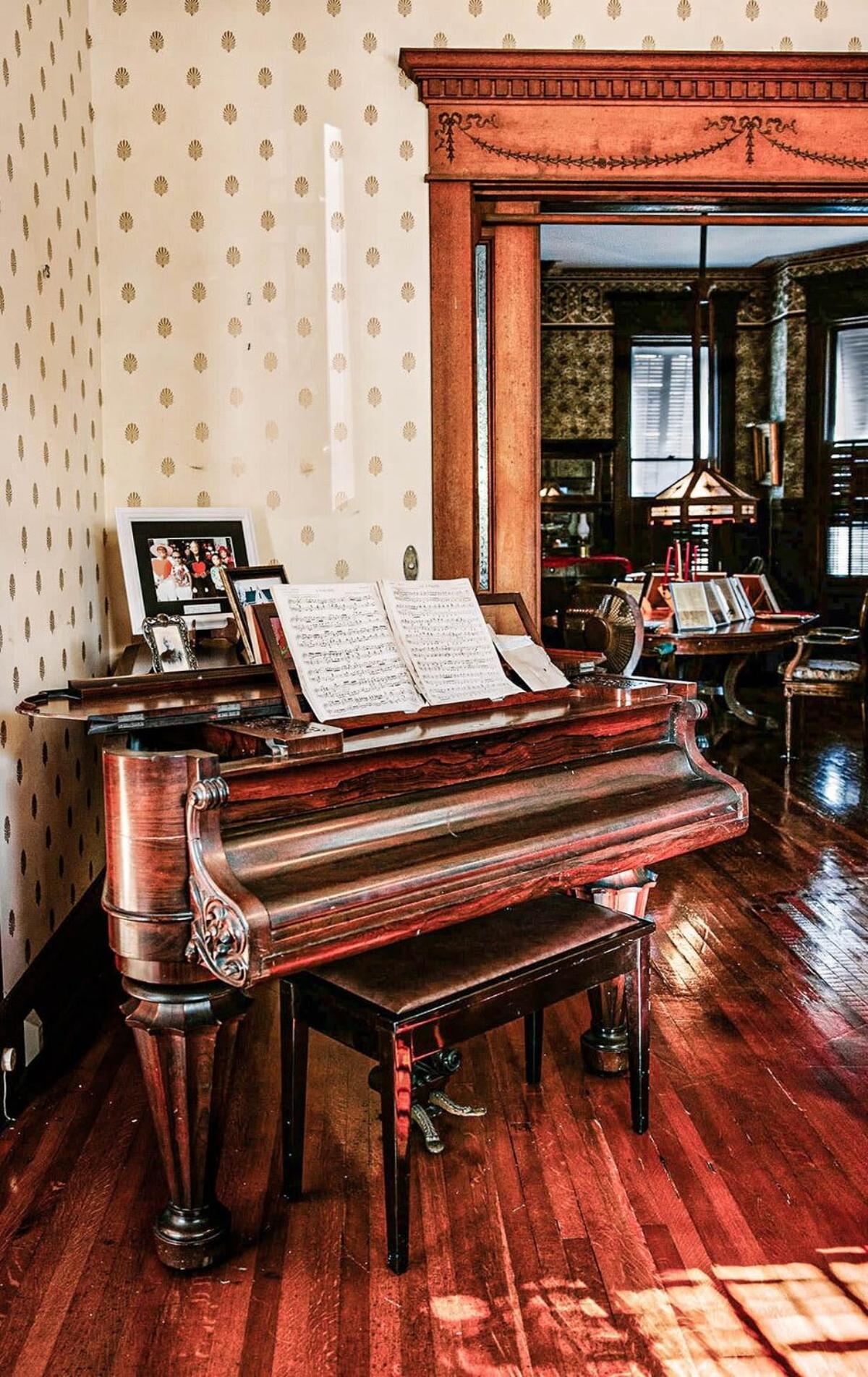 Classic King With Balcony At Curry Mansion Key West Extérieur photo
